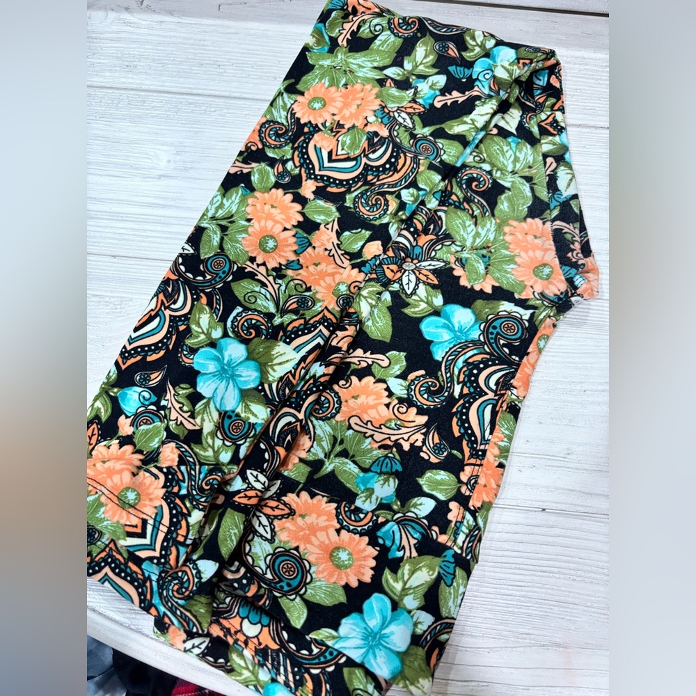 Floral Patterned LuLaRoe Leggings